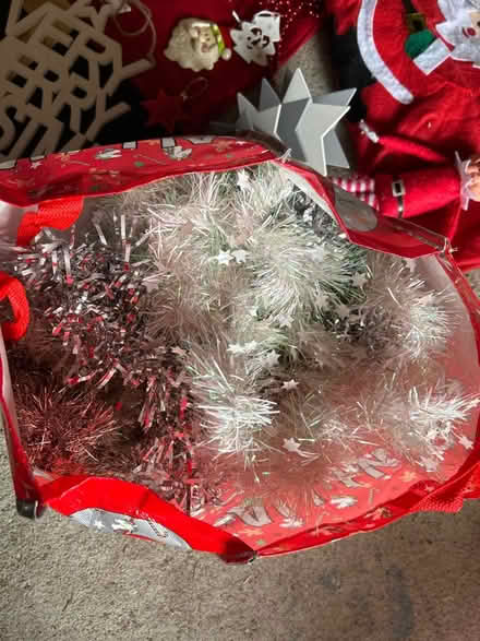 Photo of free Xmas decor (Bagshot) #4