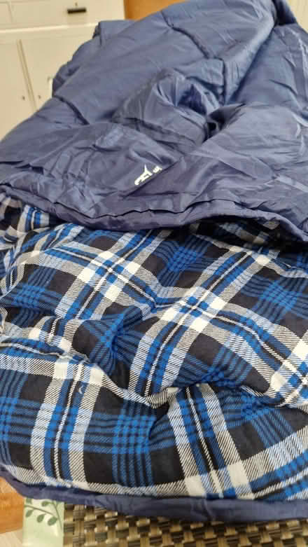 Photo of free Large sleeping bag (Saint Ninians FK7) #1