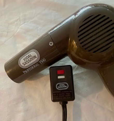 Photo of free Vintage Vidal Sasson Hair Dryer (Upper East Side) #2