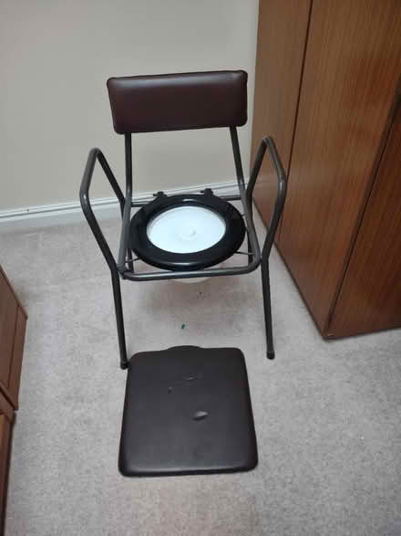 Photo of free Commode (Tilehurst) #1