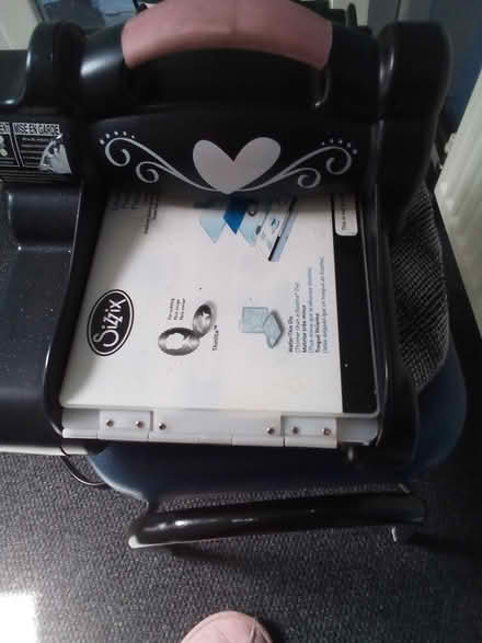 Photo of free Sizzix die cutting machine (chesterfield S42) #1