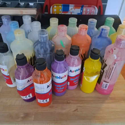 Photo of free Poster paint for children bundle (Warwick CV34) #1