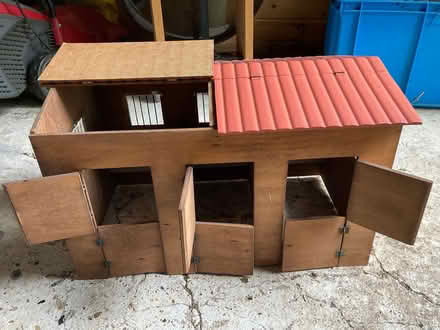 Photo of free Wooden stable/ barn (Beckenham BR3) #2