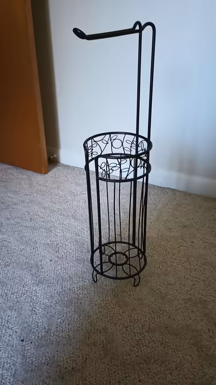 Photo of free Toilet Paper Holder (College Park Woods) #3
