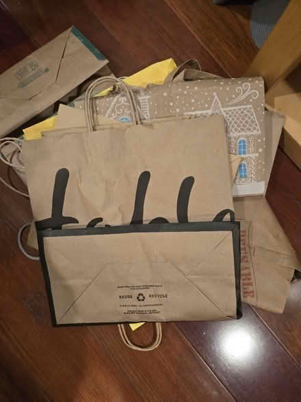 Photo of free Reusable bags& paper bags (Downtown Mountain View) #2