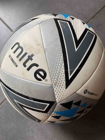 Photo of free Football size 5 age 14+ (Berkhamsted HP4) #1
