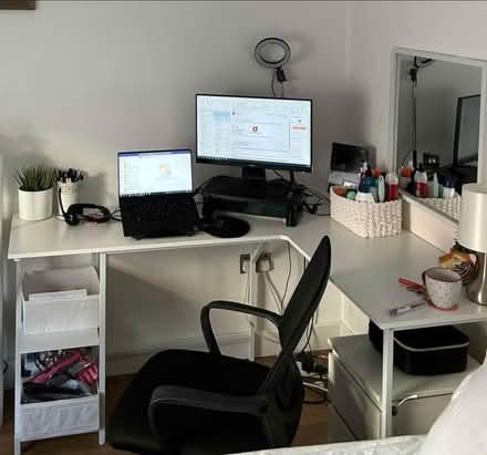 Photo of free White corner desk (E5) #2