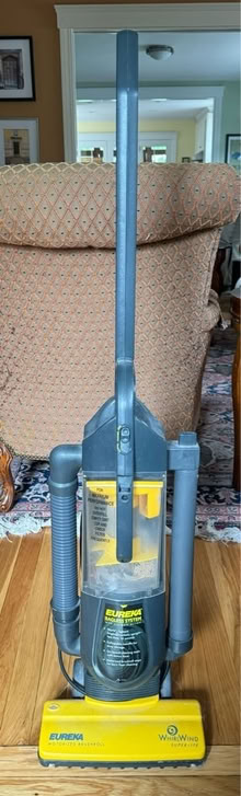 Photo of free Eureka Vacuum (Lexington center) #1