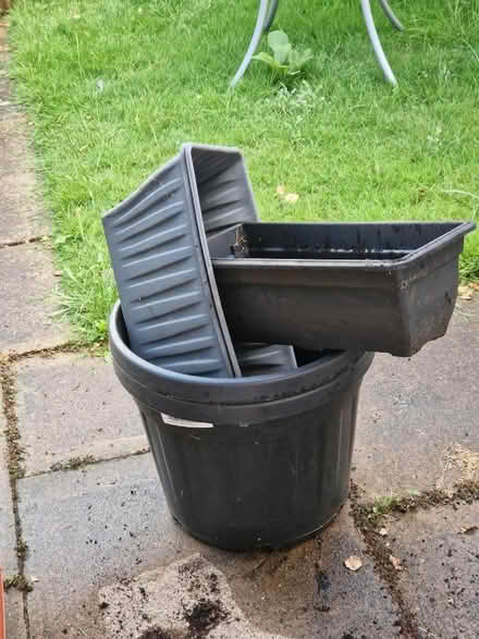 Photo of free Plants pots (New malden KT3) #1