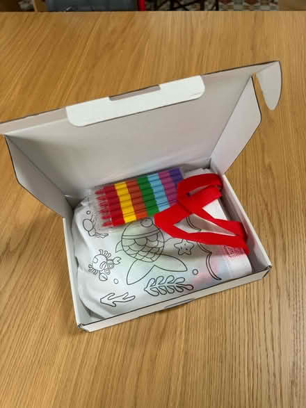 Photo of free 6 x kids party bags + crayons (Hitchin, near town (SG5)) #1