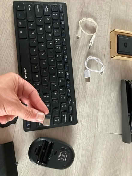Photo of free Tech Bundle Wireless keyboard mouse (Keynsham) #4