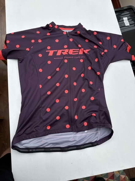 Photo of free Women’s TREK cycling top jersey XL (Purwell SG4) #1