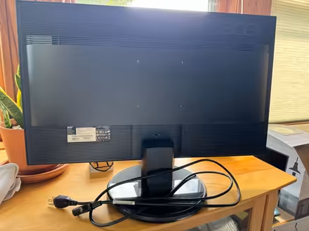 Photo of free Acer Computer Monitor (Lexington center) #2