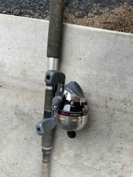 Photo of free Fishing Rod, Reel and Rod Caddy (Nashua off 7E behind the "99") #2
