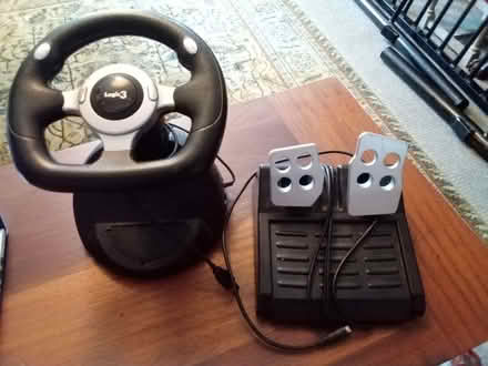 Photo of free Usb steering wheel games controller (Caversham RG4) #1