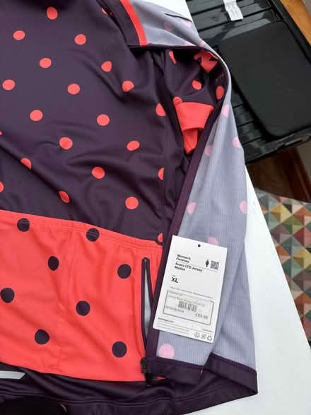 Photo of free Women’s TREK cycling top jersey XL (Purwell SG4) #4