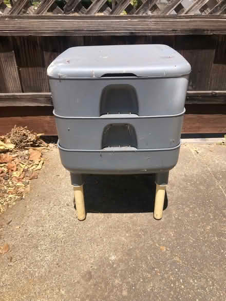Photo of free Worm bin (Cambrian) #1