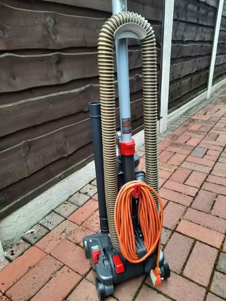Photo of free Upright vacuum cleaner (Reddish SK4) #3
