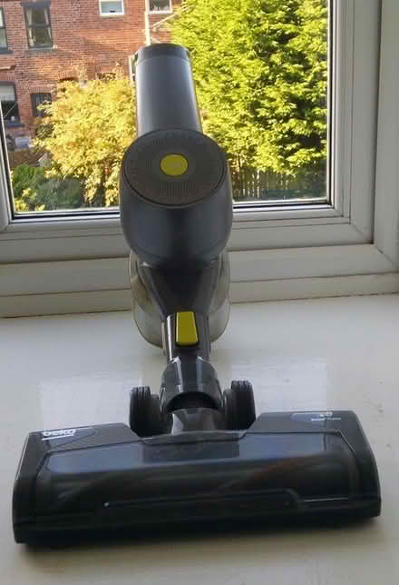 Photo of free Beko rechargeable cordless hoover with attachments (Crookes S10) #1