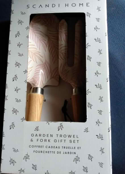 Photo of free Garden travel gift set (Richmond Hill) #2