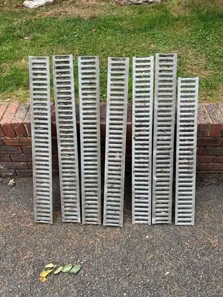 Photo of free Rain/drain gulley cover (SW20) #1