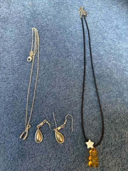 Photo of free Costume jewellery (High Wycombe, HP13) #1