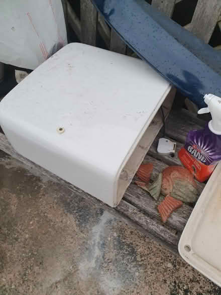Photo of free toilet sistern (Bestwood Park) #1