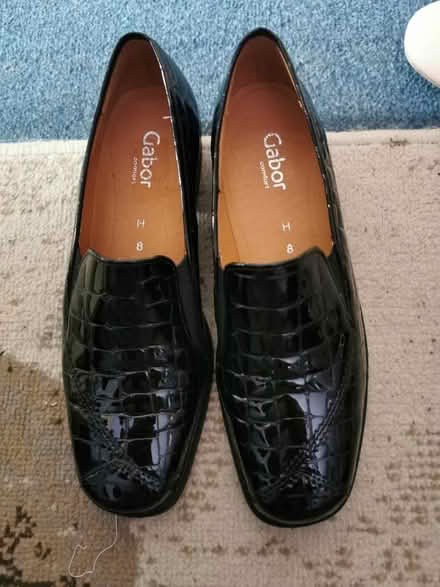 Photo of free Womens slip on shoes (Haresfinch) #1