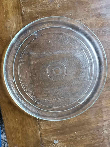 Photo of free Microwave plate (EH3 Canonmills) #1