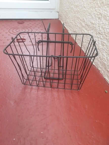 Photo of free Cycle front basket (Hove BN3) #1