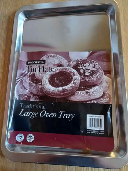 Photo of free Oven Tray (Hitchin SG4) #1