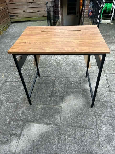 Photo of free Small desk (near Lincoln park) #2