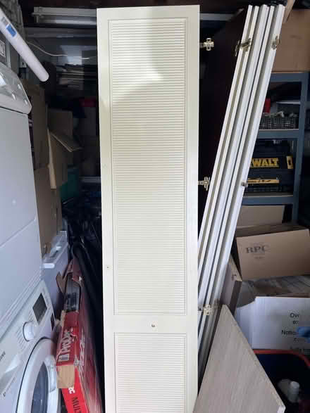 Photo of free Schrieber fitted wardrobe doors (Molesey KT8) #2
