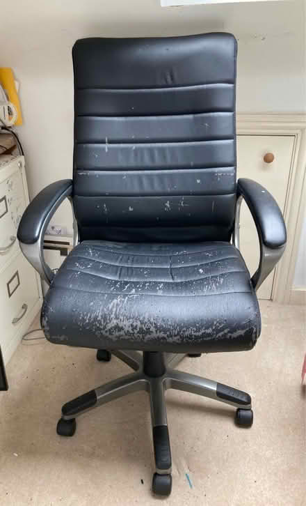 Photo of free Black Comfy Office Chair (Fulham SW6) #1