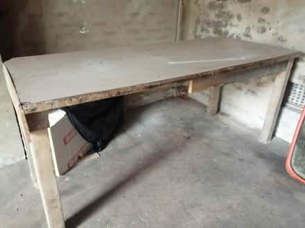 Photo of free work bench. solid & sturdy (Lancing BN15) #2