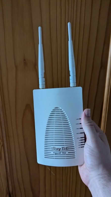 Photo of free Draytek vigor AP902 (Bishops Stortford CM23) #1