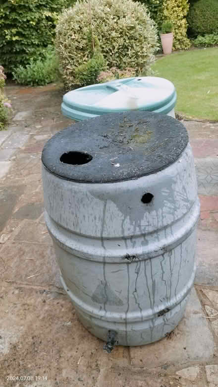 Photo of free Waterbutt (West Oxfordshire OX28) #2
