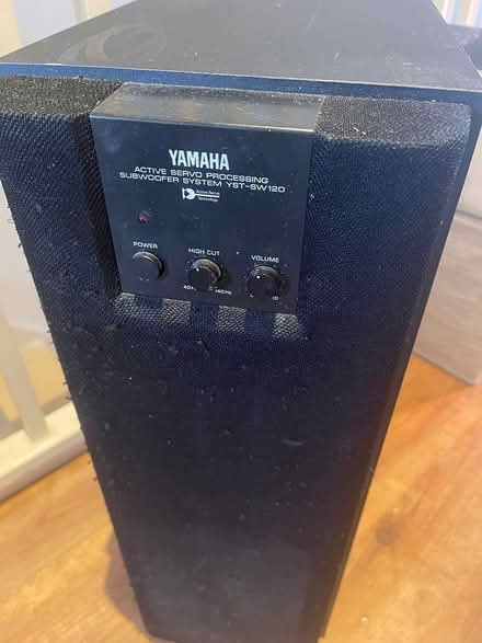 Photo of free Yamaha amplifier (Isleworth TW7) #2