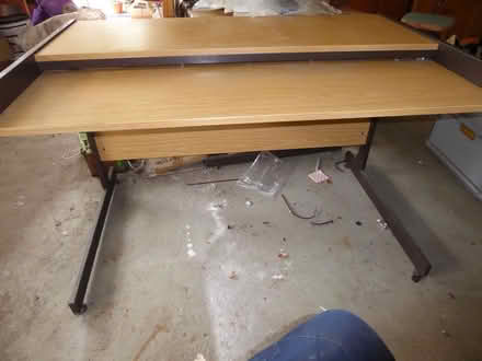 Photo of free Desk (Sharmans Cross B91) #1