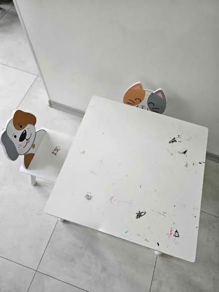 Photo of free Kid Table and Chairss (SG2) #2