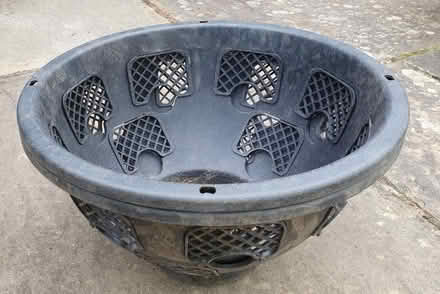 Photo of free 2 x hanging baskets for potplants (Sevenoaks TN13) #1