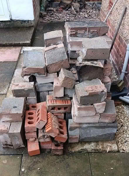 Photo of free rubble / hardcore (Graig Fechan LL15) #2