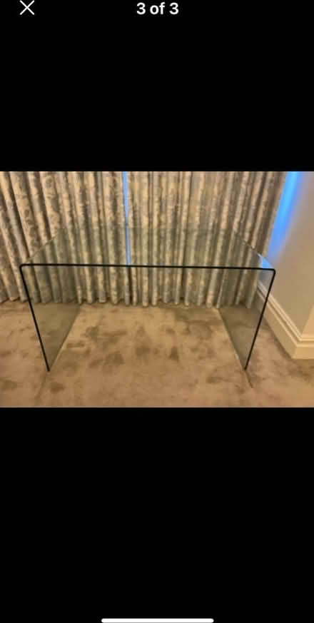 Photo of free Glass desk (Fulham SW6) #2
