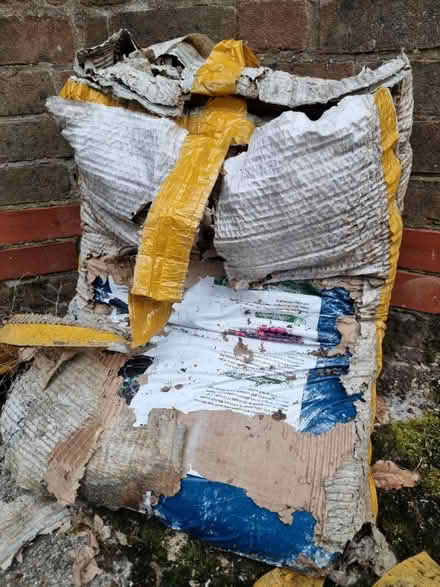 Photo of free BIG bags of soil and small compost (SE1) #2
