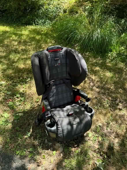 Photo of free Britax Pioneer Harness Booster Seat (20008, near BreadFurst) #2