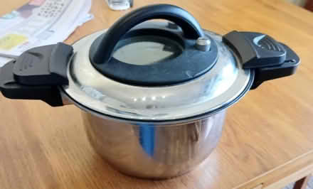 Photo of free Pressure cooker/stew pot (Thetford IP24) #1