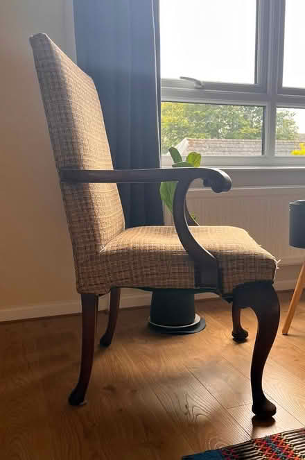 Photo of free vintage/antique chair (CB1) #3