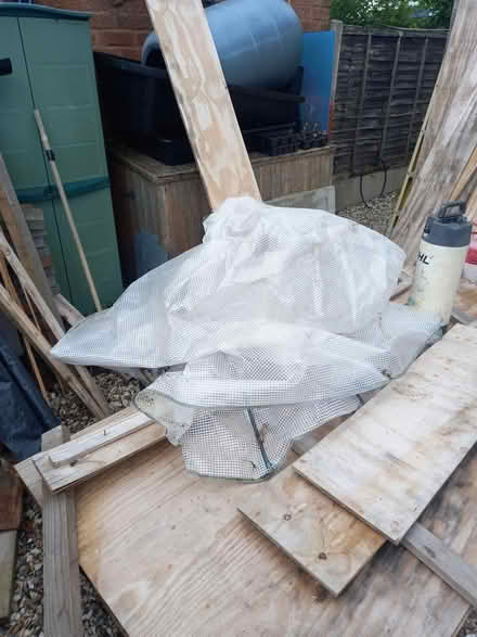 Photo of free green house (west heath B38) #2