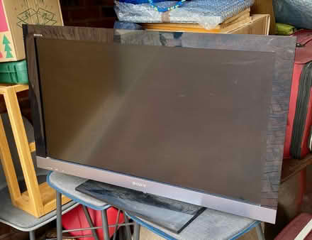 Photo of free Sony 37 inch TV (OX14 3XF) #1