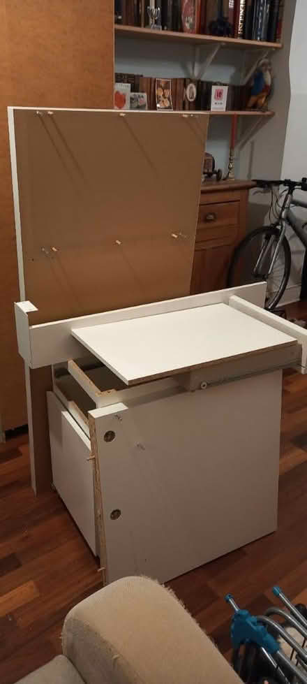 Photo of free Ikea desk (Plaistow E15) #3